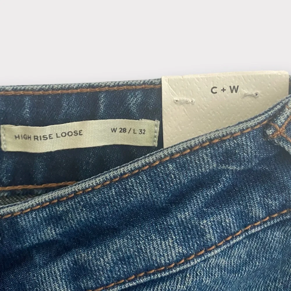 Cleo + Wolf Women’s Jeans 28x32 High Rise Loose Flare Bootcut Distressed NWT